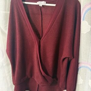 Evereve Women's Burgundy Thermal Top
